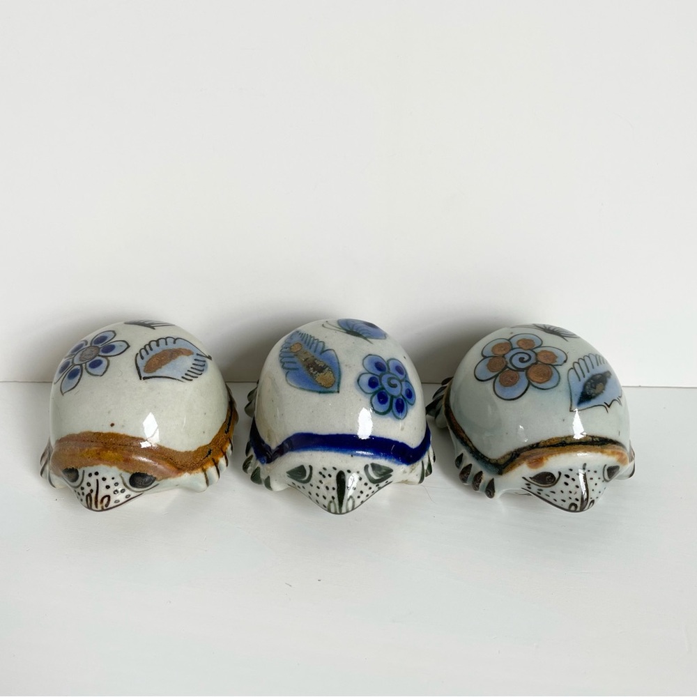 Vintage Mexican tonala pottery turtles